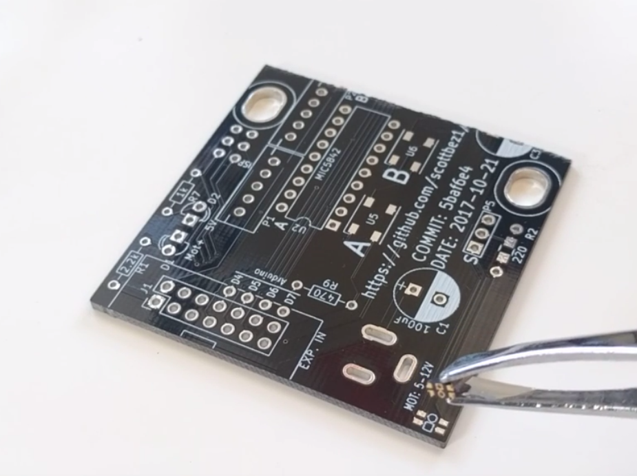 symbols on the GP2S60 match PCB silkscreen symbols